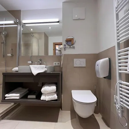 Lakeside Luxury By Interhome Zell am See