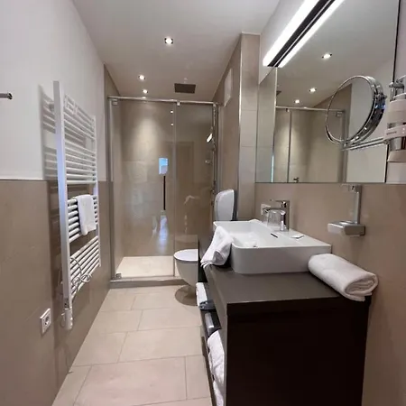 Lakeside Luxury By Interhome