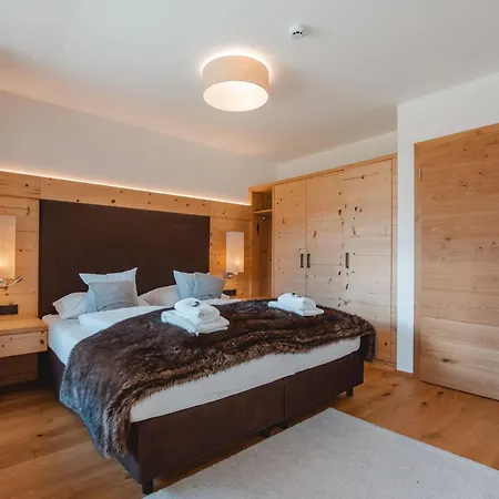 Lakeside Luxury By Interhome Zell am See
