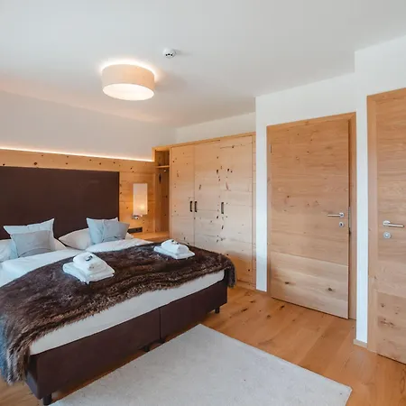 Lakeside Luxury By Interhome